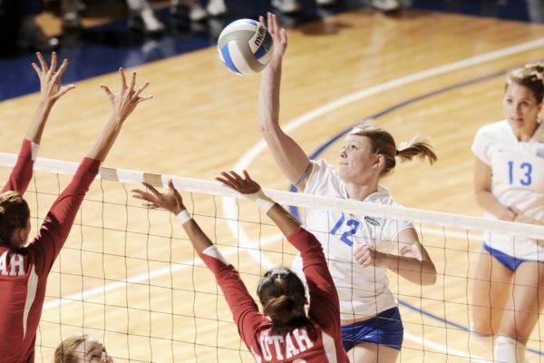 Women playing volleyball, which sports medicine can help with